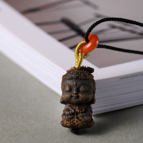 China Guangdong Qinan Manjusri Bodhisattva small pendant pendant