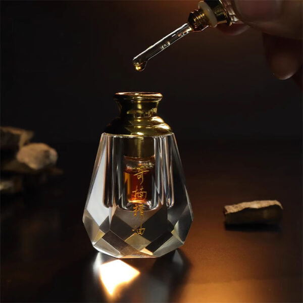 2 g/bottle of Agarwood Qinan essential oil - Image 3