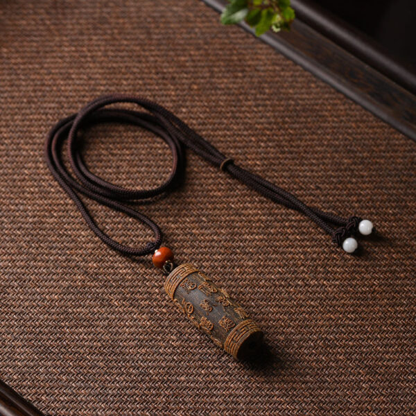 Vietnam Nha Trang Chi Nan Momofu Tianzhu submerged pendant pendant