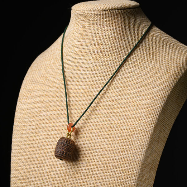 Chinan large bead pendant - Image 3