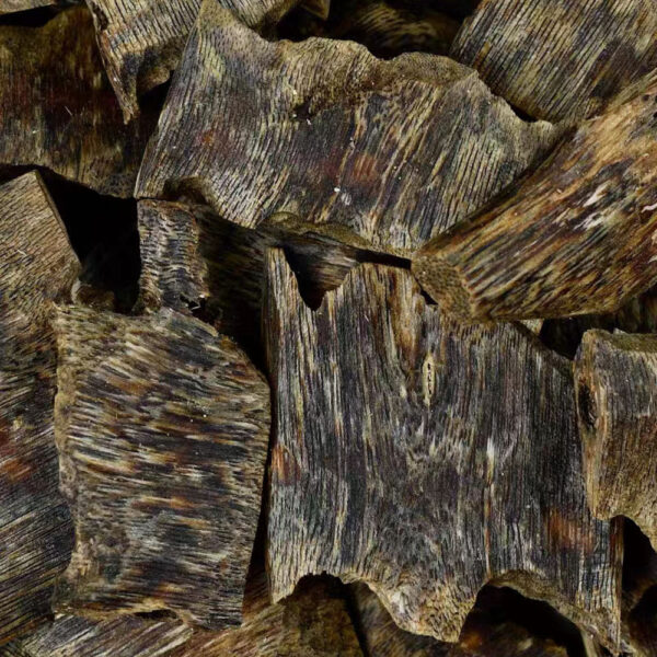 White chess nan agarwood raw materials - Image 3